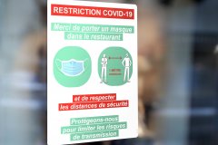 Adhésifs prévention COVID-19 distanciation