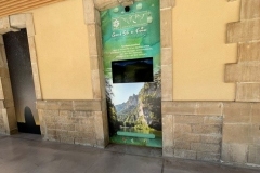Film porte office tourisme florac