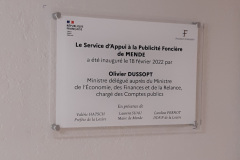 Olivier Dussopt plaque plexi inaugurale prefecture