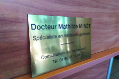 Docteur minet plaque professionnel