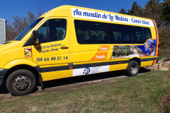 Au Moulin de la malène bus jaune